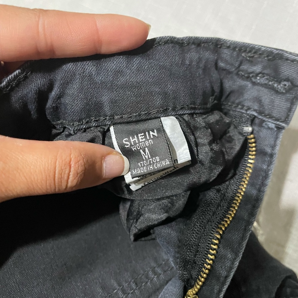 Black Distressed Jeans